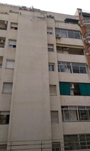 Detalle caja de escaleras a reparar